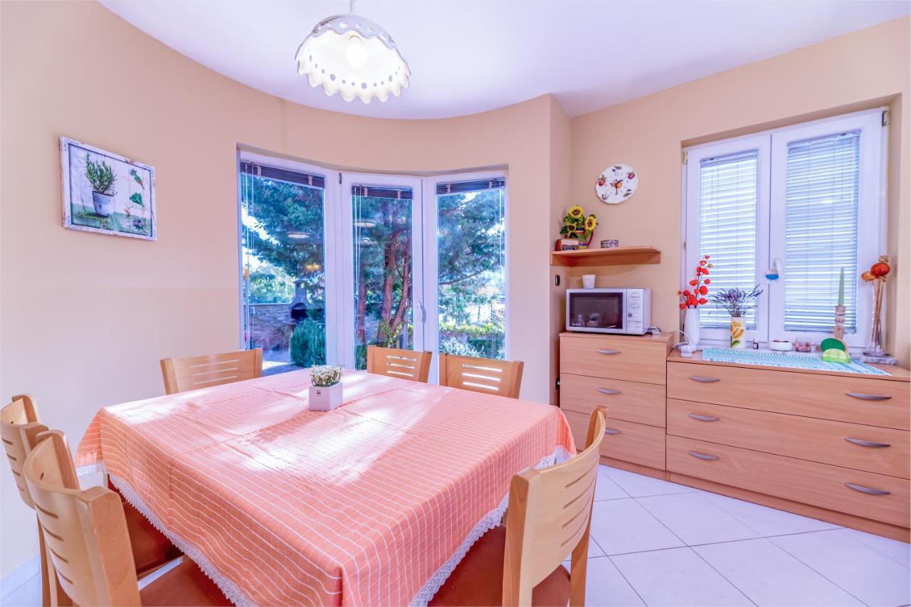 Apartments Lovorka Baška Dış mekan fotoğraf
